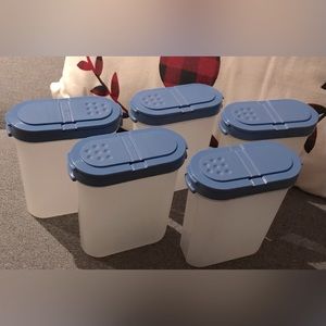 Vintage Lot of Tupperware 5 Blue Modular Mates Spice Shakers